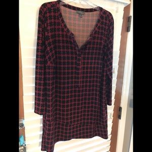 Market Spruce black and red tunic
